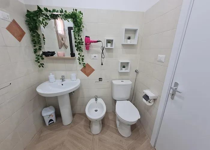 Apartment Sweet Airport
